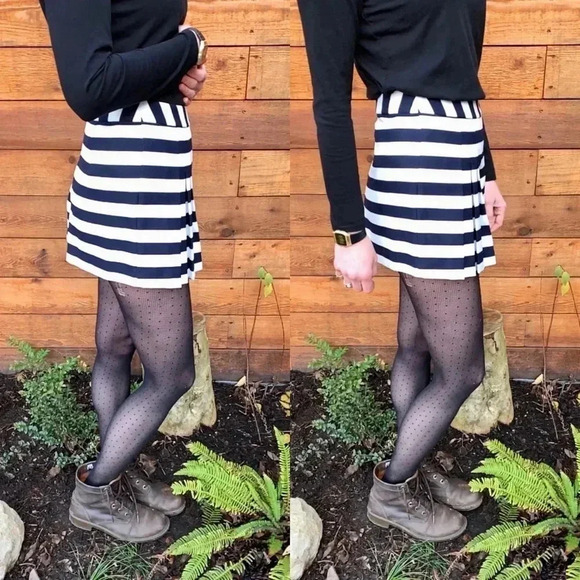 Everly Pleated High Waisted Shorts - Picture 3 of 7